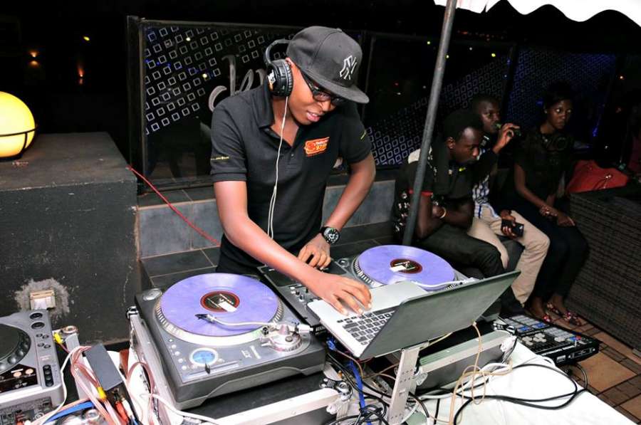 INTERVIEW: A CHAT WITH DJ CIZA. INTERVIEW: A CHAT WITH DJ CIZA.
